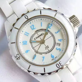 レプリカ時計シャネルJ12 Swiss Eta社ムーブメント 33ミリ 極　稀　品　